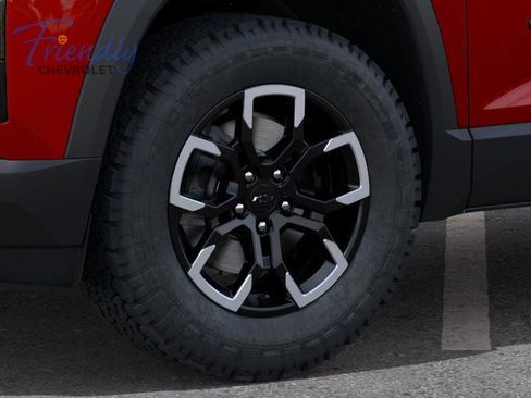 New 2026 Chevrolet Equinox ACTIV w/ Convenience Package III AWD/4WD image 20
