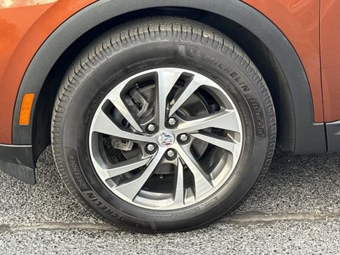 Used 2022 Buick Envision Essence w/ Safety Package image 16