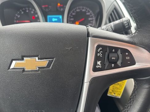 Used 2017 Chevrolet Equinox LT w/ Convenience Package image 12