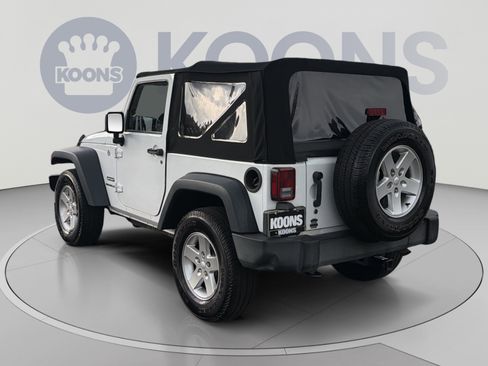 Used 2016 Jeep Wrangler Sport w/ Quick Order Package 24S AWD/4WD image 4