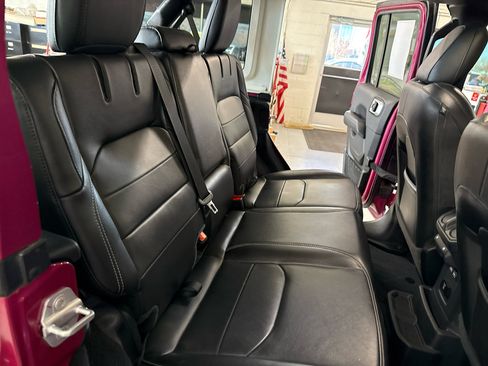 Used 2021 Jeep Wrangler Unlimited Sahara w/ Cold Weather Group image 45