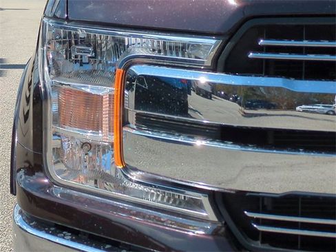 Used 2020 Ford F150 Lariat image 10