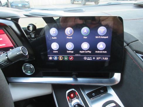 Used 2023 Chevrolet Corvette Stingray Premium Conv w/ Z51 Performance Package image 27