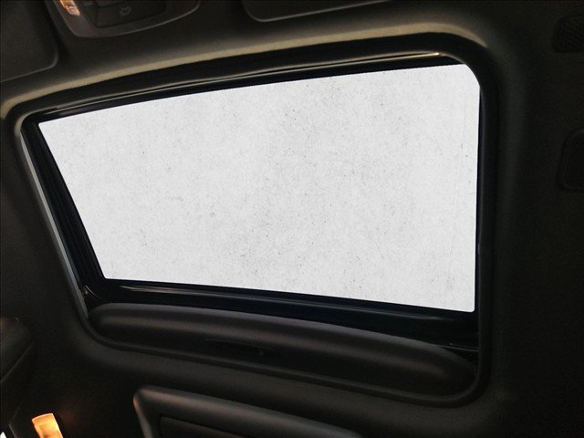 Used 2023 Toyota Sienna Platinum FWD image 16