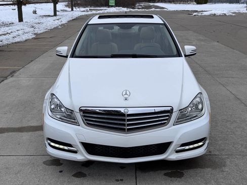 Used 2013 Mercedes-Benz C 250 Sedan image 8