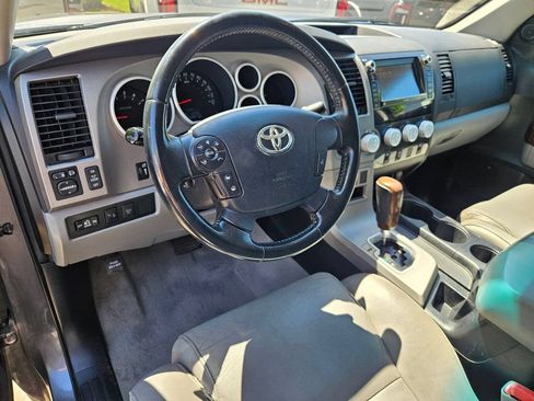 Used 2011 Toyota Tundra Limited w/ Memory Pkg AWD/4WD image 14
