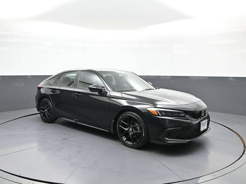 Used 2023 Honda Civic Sport image 4