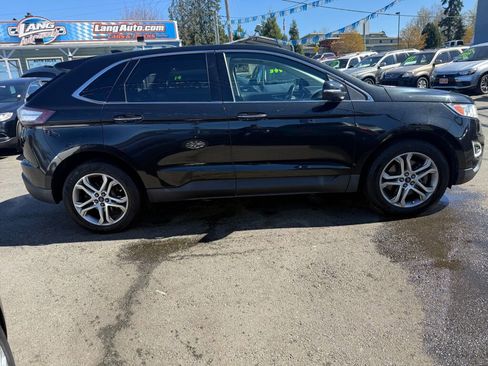 Used 2015 Ford Edge Titanium image 7