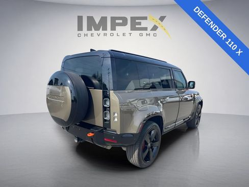 Used 2024 Land Rover Defender 110 X AWD/4WD image 5