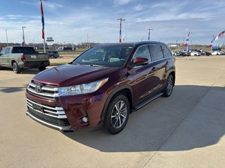 Used 2019 Toyota Highlander XLE video 1