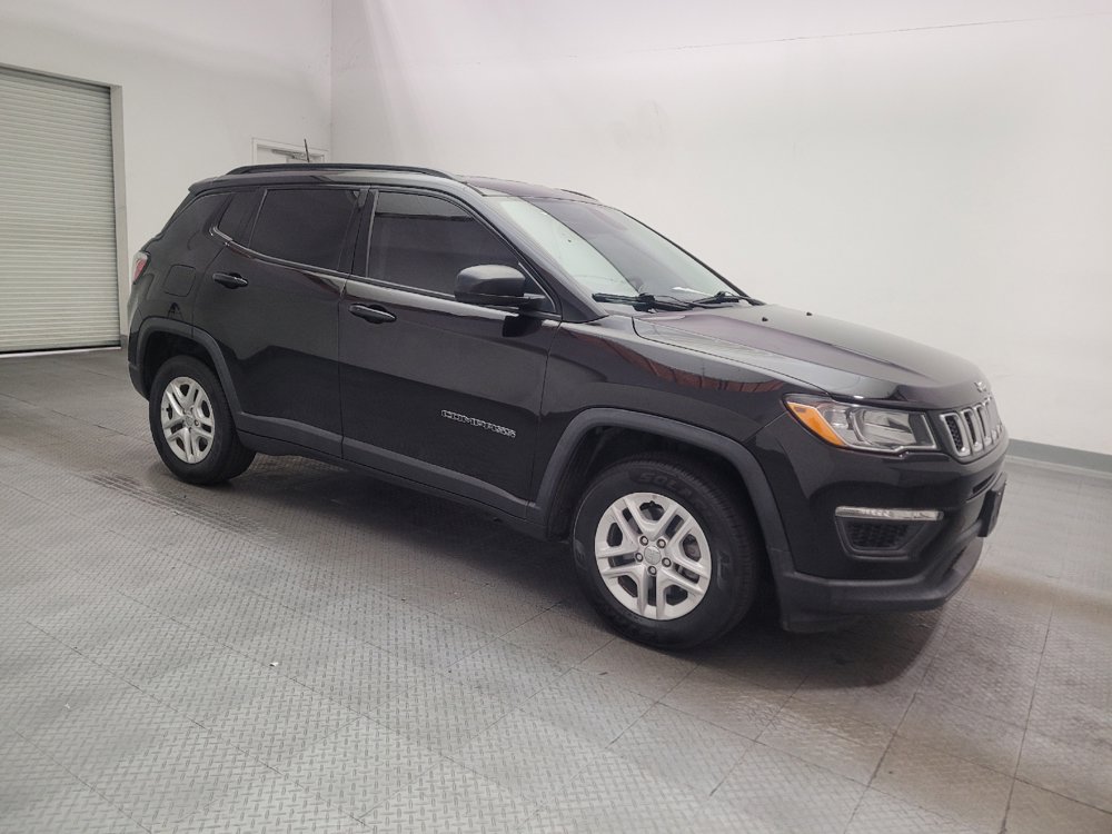 Used 2018 Jeep Compass Sport w/ Tech Group FWD image 11