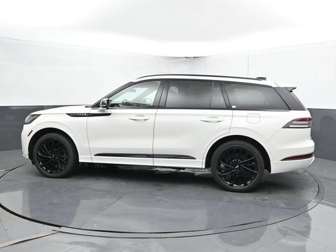 Used 2025 Lincoln Aviator Reserve w/ Luxury Package AWD/4WD image 9