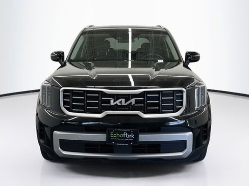 Used 2025 Kia Telluride S FWD image 2