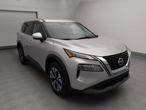 Used 2023 Nissan Rogue SV FWD image 13