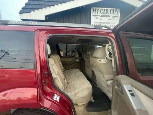 Used 2005 Nissan Pathfinder SE w/ (P01) Se Premium Pkg image 17