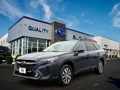 Certified 2025 Subaru Outback Premium image 1
