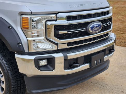 Used 2022 Ford F250 Lariat w/ Lariat Value Package image 12