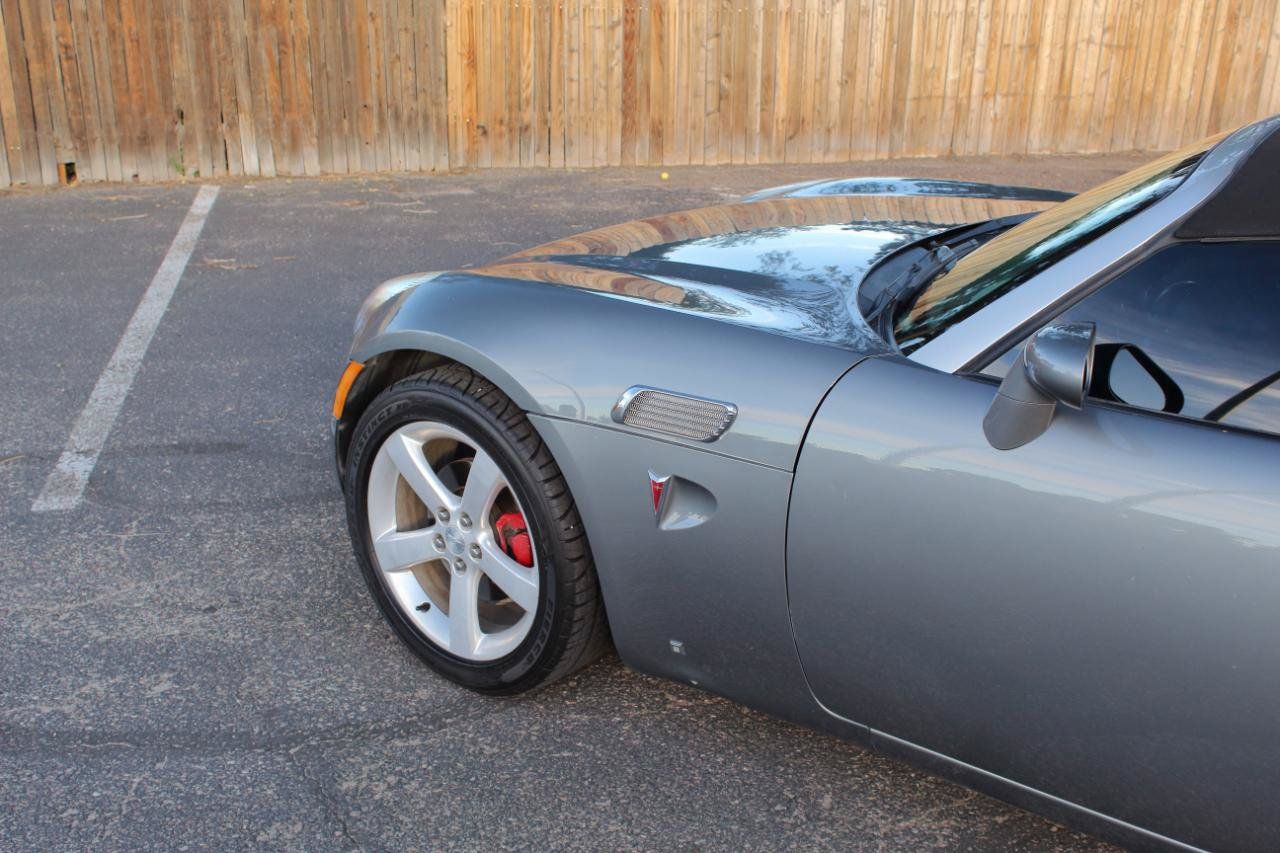 Used 2007 Pontiac Solstice Convertible w/ Premium Package RWD image 27