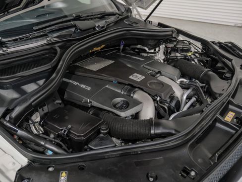 Used 2016 Mercedes-Benz GL 63 AMG 4MATIC image 62