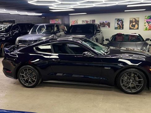 Used 2022 Ford Mustang GT image 4