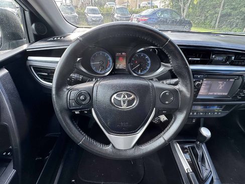 Used 2015 Toyota Corolla S image 15