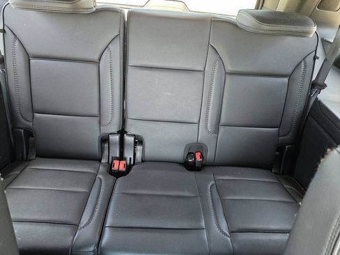 Used 2024 GMC Yukon Denali RWD image 16