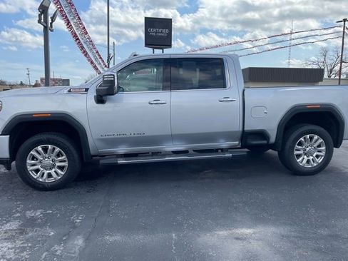 Used 2021 GMC Sierra 2500 Denali w/ Denali Ultimate Package image 3