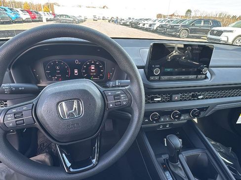 New 2025 Honda Accord SE image 22