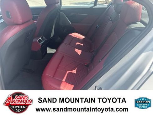 Used 2026 BMW 530i RWD image 13