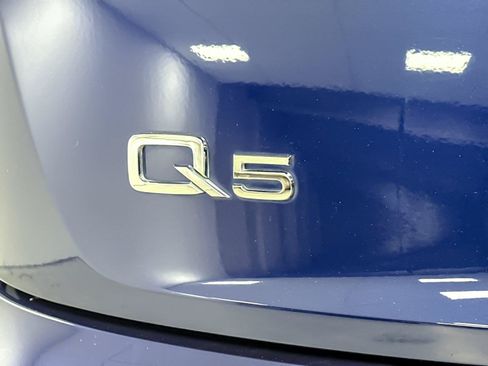 Used 2021 Audi Q5 2.0T Premium Plus w/ Premium Plus Package AWD/4WD image 26