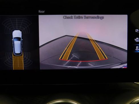 Used 2021 Mercedes-Benz GLC 300 image 30