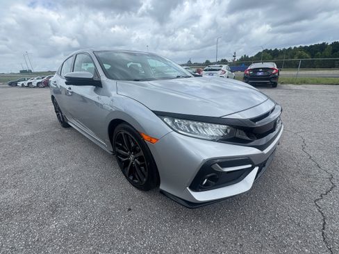 Used 2021 Honda Civic Sport Touring image 2
