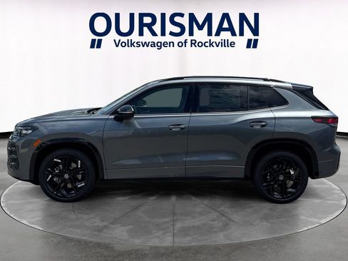 New 2026 Volkswagen Tiguan SE R-Line AWD/4WD image 3