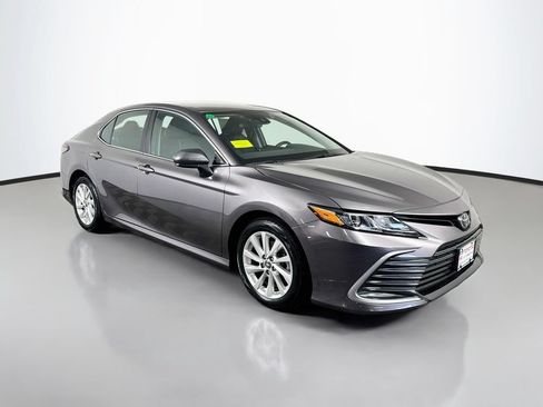 Used 2024 Toyota Camry LE FWD image 10