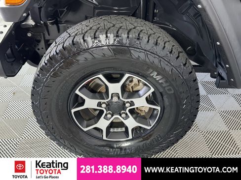 Used 2022 Jeep Wrangler Unlimited Rubicon w/ Steel Bumper Group AWD/4WD image 30