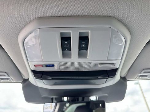 Used 2024 Subaru Ascent Touring w/ Popular Package #2 AWD/4WD image 45