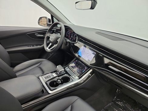 Used 2023 Audi Q7 2.0T Premium w/ Convenience Package AWD/4WD image 18