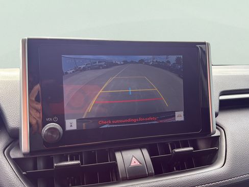Used 2023 Toyota RAV4 LE FWD image 28