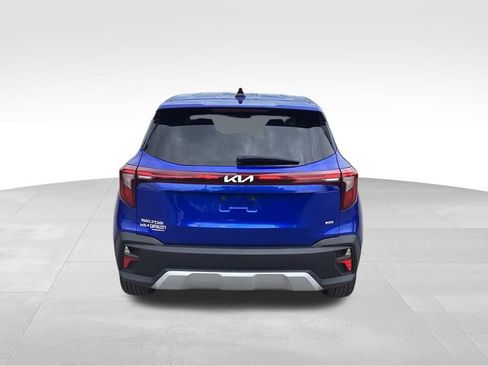 Certified 2024 Kia Seltos LX AWD/4WD image 6
