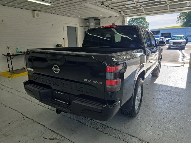 Used 2022 Nissan Frontier SV AWD/4WD image 5