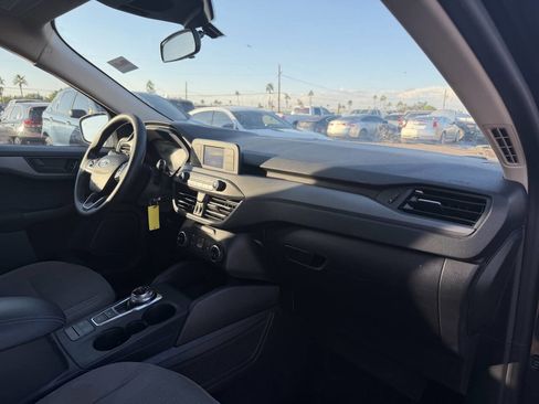 Used 2020 Ford Escape S image 26
