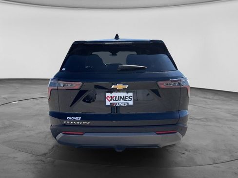 Used 2025 Chevrolet Equinox LT AWD/4WD image 11