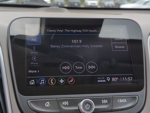 Used 2022 Chevrolet Malibu LT image 14