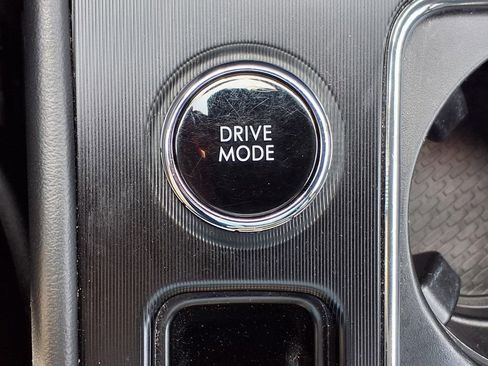 Used 2024 Lincoln Corsair AWD w/ Equipment Group 101A image 21