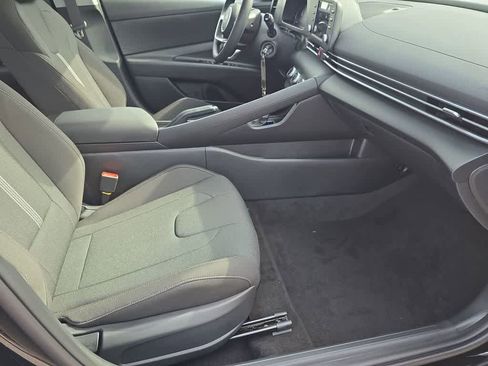 New 2026 Hyundai Elantra SE FWD image 21