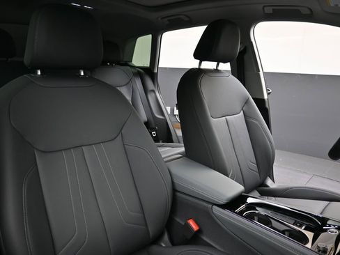 New 2026 Audi Q3 quattro 2.0T AWD/4WD image 13