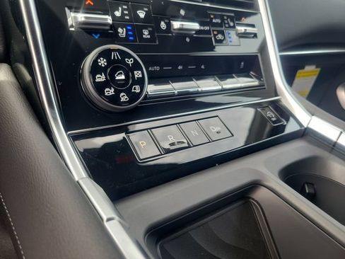 New 2026 Nissan Armada Platinum AWD/4WD image 31