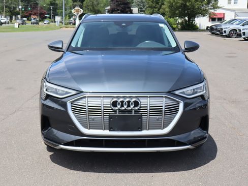 Used 2021 Audi e-tron Premium AWD/4WD image 3