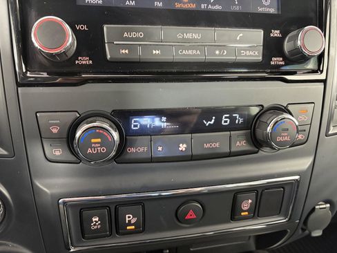 Used 2024 Nissan Titan SV w/ SV Convenience Package image 51