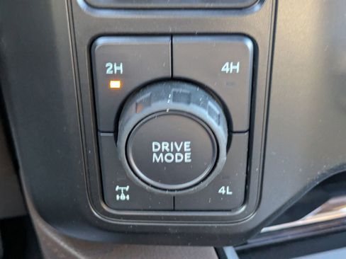 New 2025 Ford F350 King Ranch w/ Chrome Package image 23